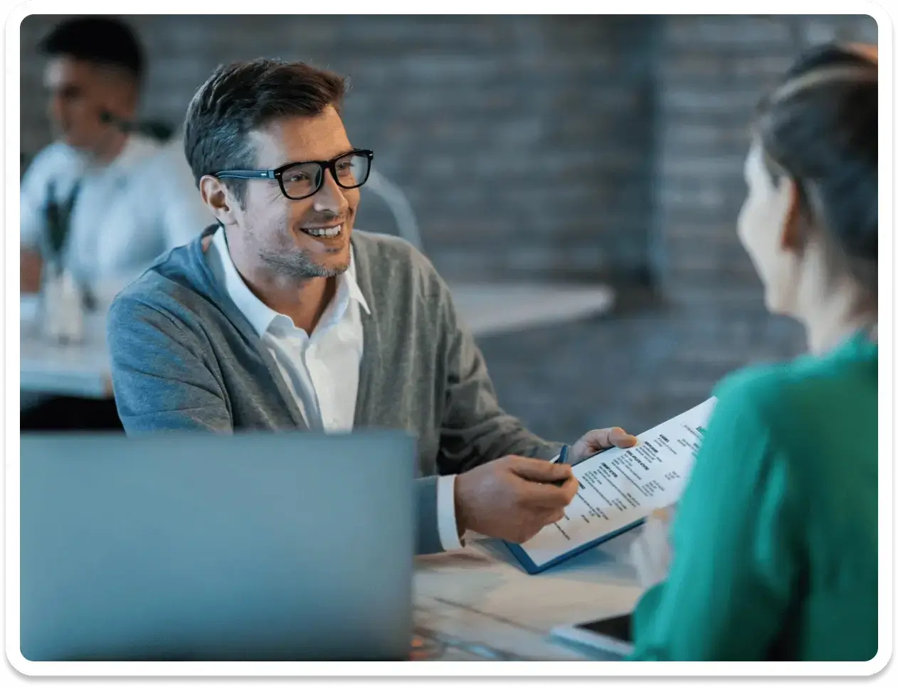 simplifyem-connect-bank-accounts-sync Connect bank accounts for automatic transaction sync in SimplifyEm